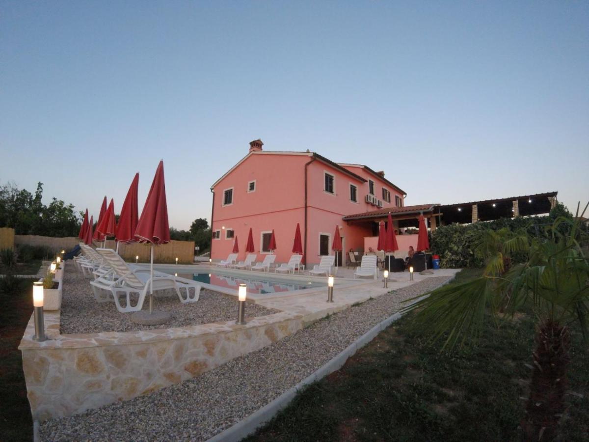 Bed And Breakfast Rogocana Labin  Exterior photo