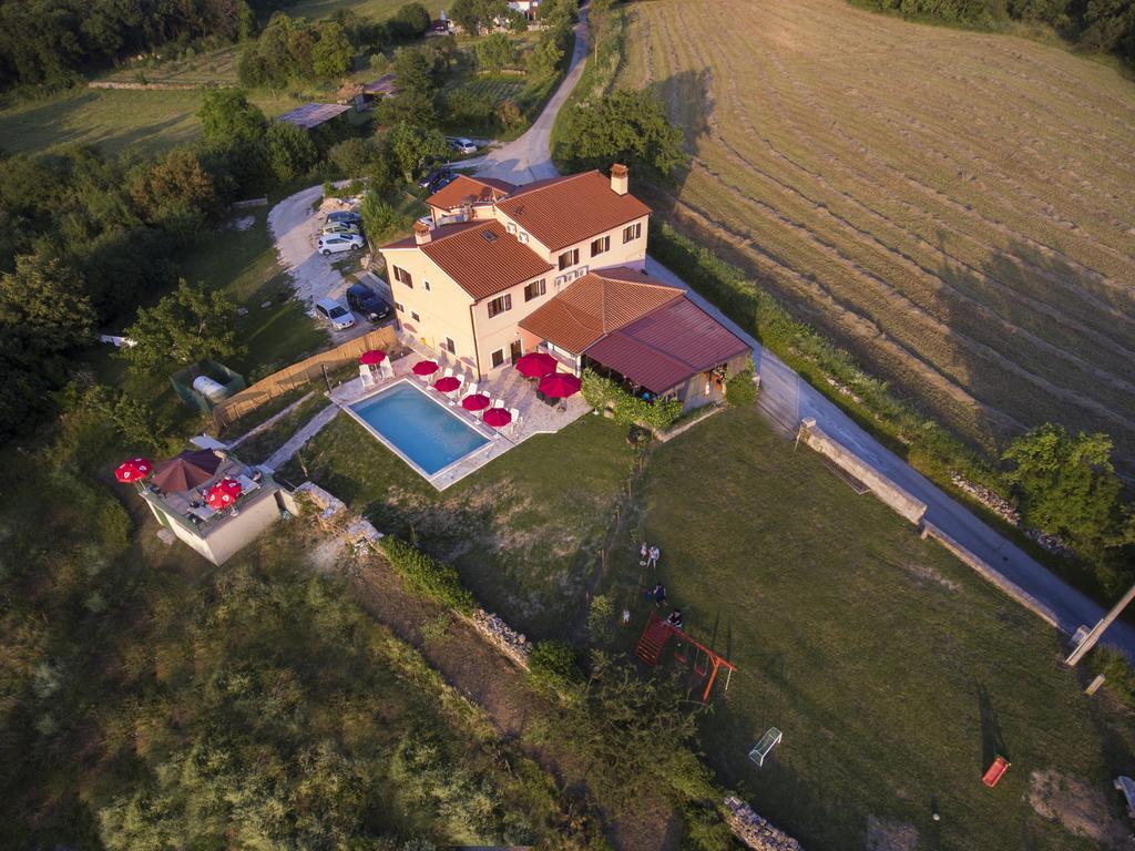 Bed And Breakfast Rogocana Labin  Exterior photo