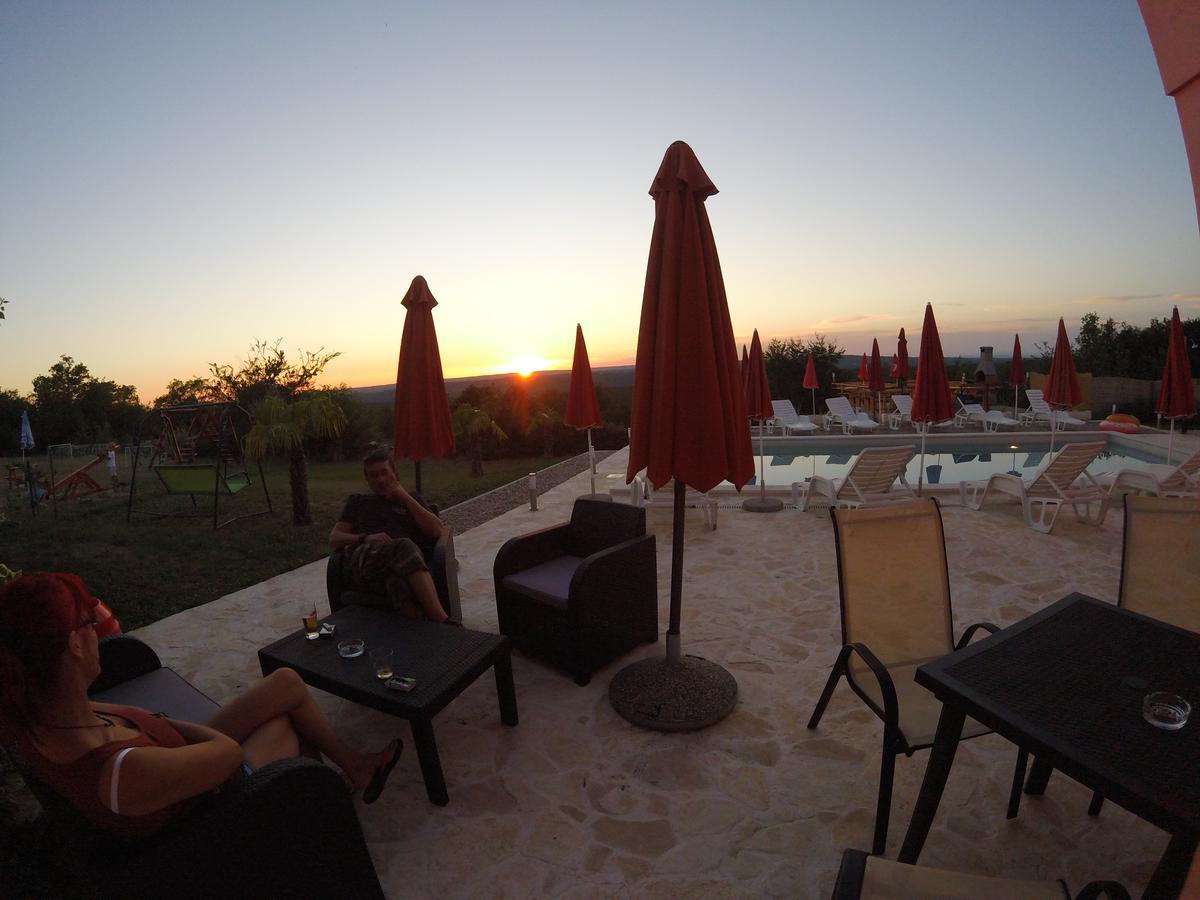 Bed And Breakfast Rogocana Labin  Exterior photo